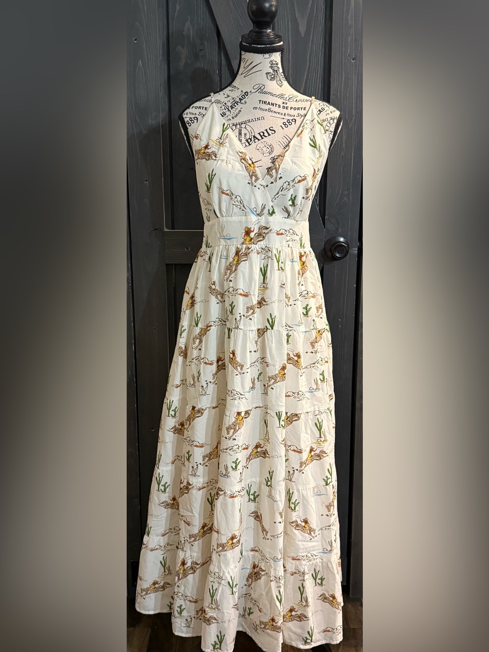 Reba rodeo dress - Picture 2 of 11